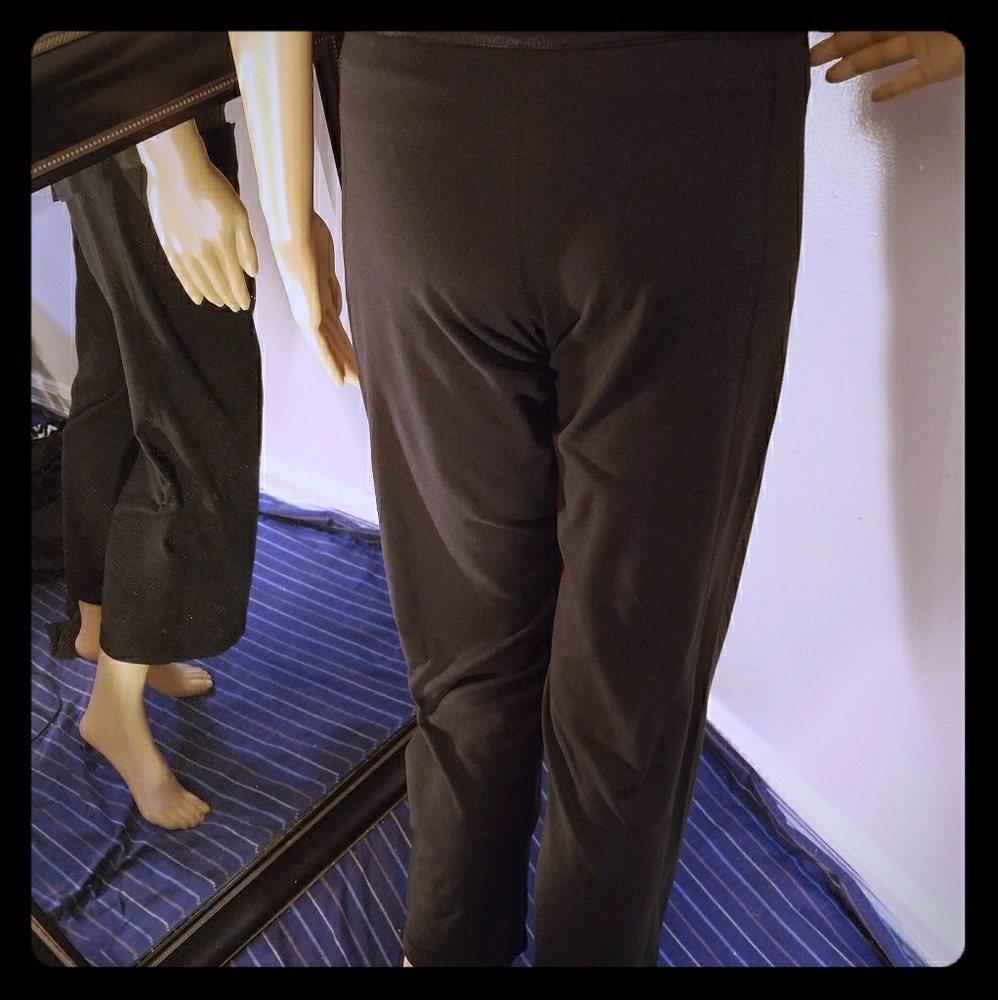 Lululemon Black lounge pant 4